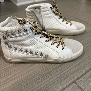 Vintage Havana White High-Top Sneakers with Leopard Laces and Silver Star Studs
